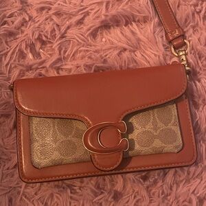 Coach Turnlock Wristlet